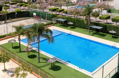Canet de Berenguer Apartment | Apartment 'Lopimar Exclusivo' with Private Terrace, Wi-Fi and Air Conditioning