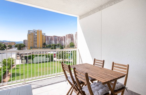 Canet de Berenguer Apartment | Apartment 'Lopimar Bonito' with Mountain View, Wi-Fi and Air Conditioning