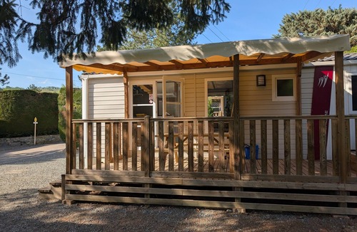 Vaulnaveys-le-Bas RV Rental | Apartment 'Lodge 87 No.47' with Mountain View, Wi-Fi and Air Conditioning