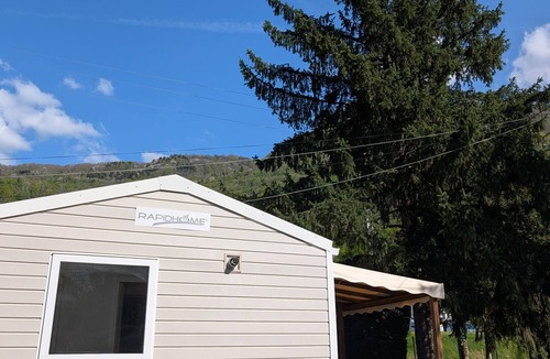 Vaulnaveys-le-Bas RV Rental | Apartment 'Lodge 87 No.48' with Mountain View, Wi-Fi and Air Conditioning