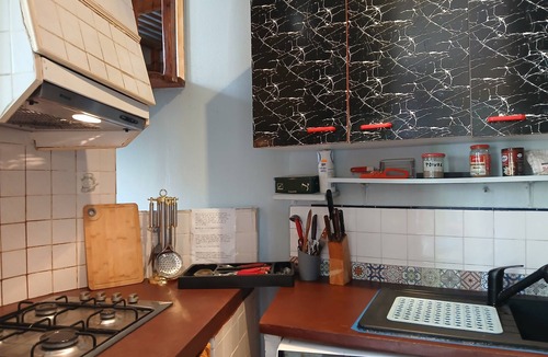 Thiers Apartment | Apartment 'Loft Americain Centre Ville' with Wi-Fi