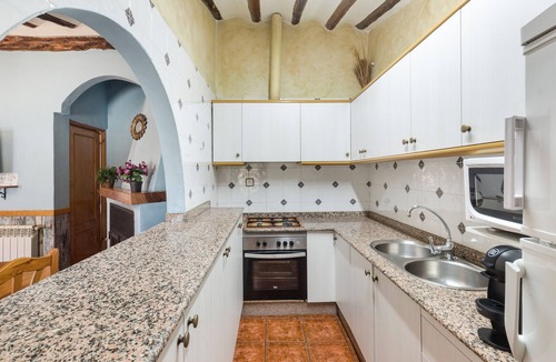 Calar de la Santa House | Apartment 'Los Pozos I' with Mountain View, Shared Pool and Wi-Fi