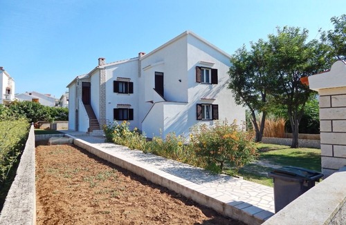 Pag Apartment | Apartment Luce - family friendly & parking: A2(4) - Pag, Island Pag, Croatia
