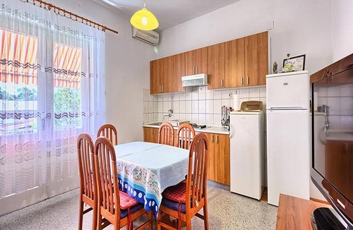 Kastel Luksic Apartment | Apartment Lucija - Three Bedroom Apartment with Balcony