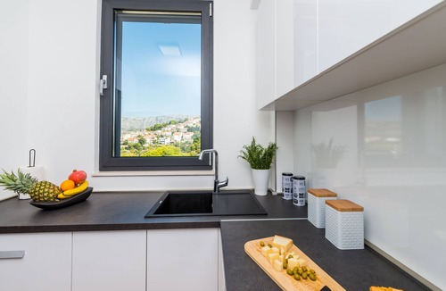 Gorica Apartment | Apartment LuNi - Three Bedroom Apartment with Balcony and City View