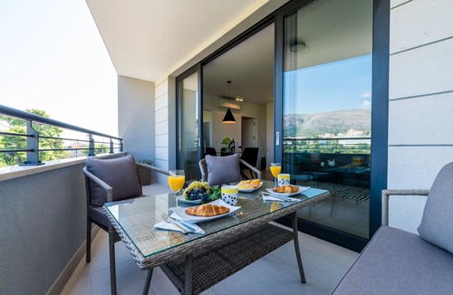 Gorica Apartment | Apartment LuNi - Three Bedroom Apartment with Balcony and City View