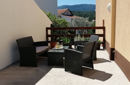 Vrboska Apartment | Apartment Milan (35391-A1) - Vrboska - island Hvar