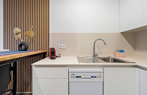 Calafell Apartment | Apartment 'Mabicarent Playa 2' with Private Terrace, Wi-Fi and Air Conditioning