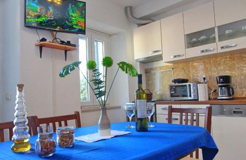 Sobra Apartment | Apartment Mambo , Mljet - Duplex Apartment with Terrace and Sea View