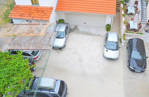 Dugi Rat Apartment | Apartment Marica, (13401), Duce, hr