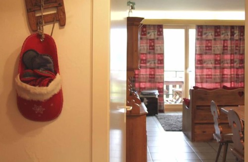 Villars-sur-Ollon Apartment | Apartment Marignac 15 in Villars - 4 persons, 2 bedrooms