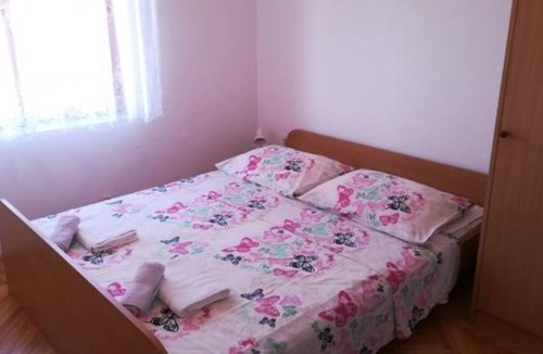 Tribunj Apartment | Apartment Marija - 100 m from beach: A2(4) - Tribunj, Riviera Sibenik, Croatia