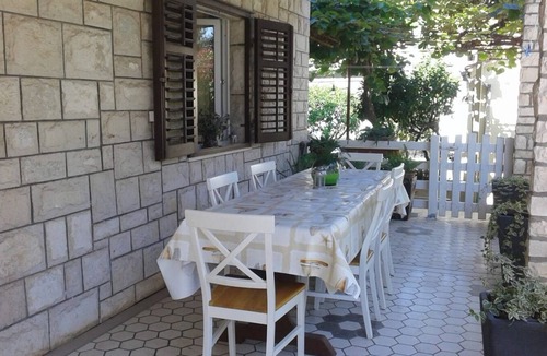 Supetar Apartment | Apartment Marija - 70m from sea: A1(5) - Supetar, Island Brac, Croatia