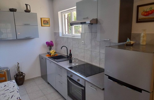 Broce Apartment | Apartment Marin (10895-A1) - Ston