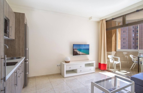 Fuengirola City Centre Apartment | Apartment "Marina Sunny View" with Wi-Fi, Garden & Terrace