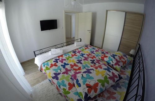 Okrug Gornji Apartment | Apartment Marinela - with pool