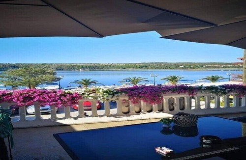 Municipality of Posedarje Apartment | Apartment Marjan - One Bedroom Apartment with shared Terrace