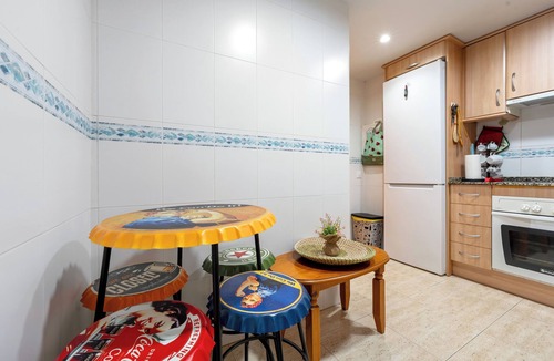 Cap de Salou Apartment | Apartment "Martin y Rose en Salou" with Sea View, Shared Pool & Wi-Fi