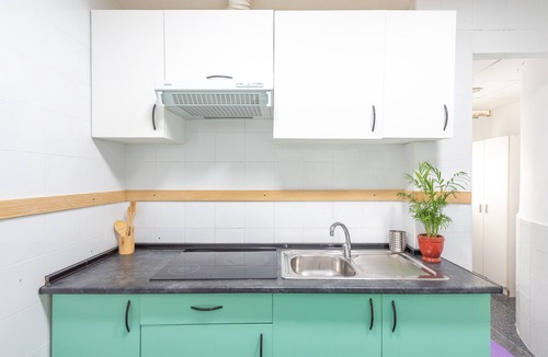Burriana Apartment | Apartment "Masai Mara" with Wi-Fi and Air Conditioning
