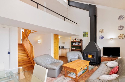 Alp Apartment | Apartment 'Masella' with Mountain View, Shared Garden