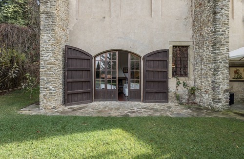 Castelltercol Apartment | Apartment 'Masia 1' with Mountain View, Shared Pool and Wi-Fi