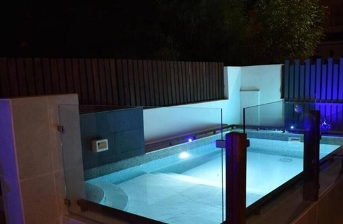 Playa Honda Apartment | Apartment 'Mauai' close to the Sea with Pool & Wi-Fi