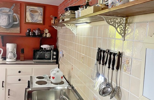 Pobri Apartment | Apartment Melita, (15315), Pobri, hr