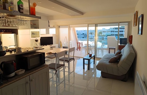 Le Grau-Du-Roi Apartment | Apartment 'Mer Et Soleil' with Private Terrace