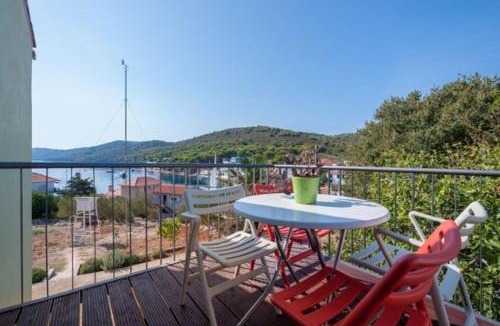 Bozava Apartment | Apartment Meri