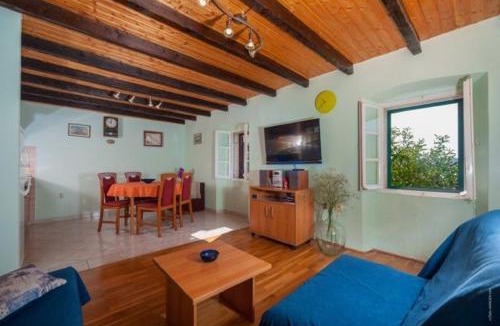 Bozava Apartment | Apartment Meri