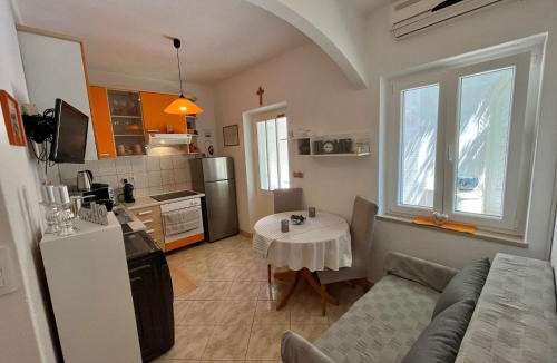 Bol Apartment | Apartment Merlin