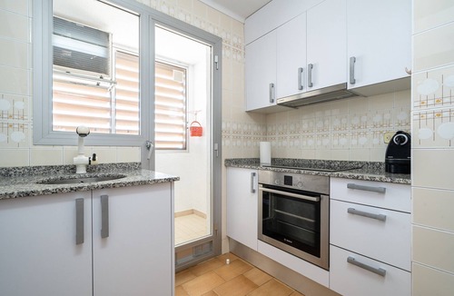 Vilafortuny Apartment | Apartment "Mexico I" on the Beachfront with Terrace, A/C and Wi-Fi