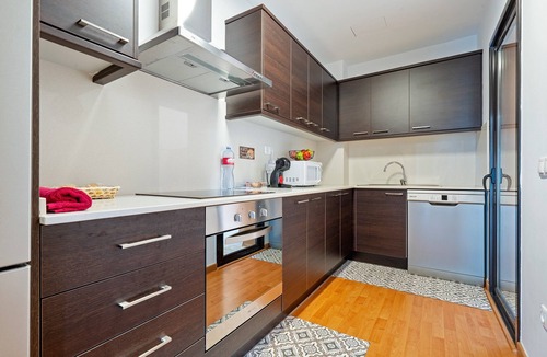 Vinebre Apartment | Apartment 'Miguel' with Private Terrace, Wi-Fi and Air Conditioning