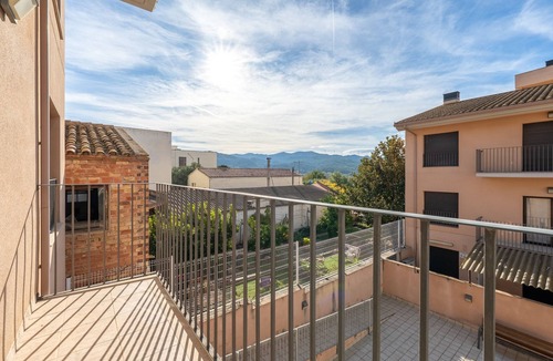 Vinebre Apartment | Apartment 'Miguel' with Private Terrace, Wi-Fi and Air Conditioning