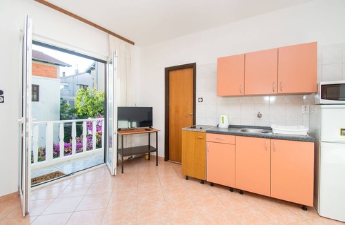 Vodice Apartment | Apartment Mijo (28701-A1) - Vodice