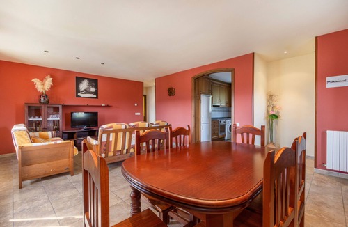 Valle de Lierp Apartment | Apartment 'Milano' with Mountain View, Private Terrace and Wi-Fi
