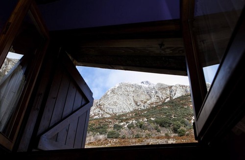 Valle de Lierp Apartment | Apartment 'Milano' with Mountain View, Private Terrace and Wi-Fi