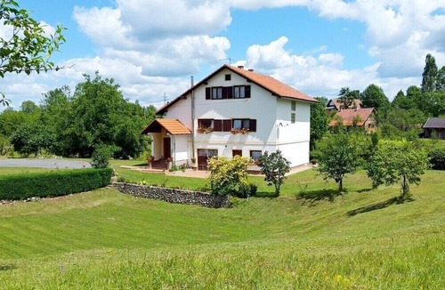 Catrnja Apartment | Apartment Milka, (16260), Smoljanac, hr