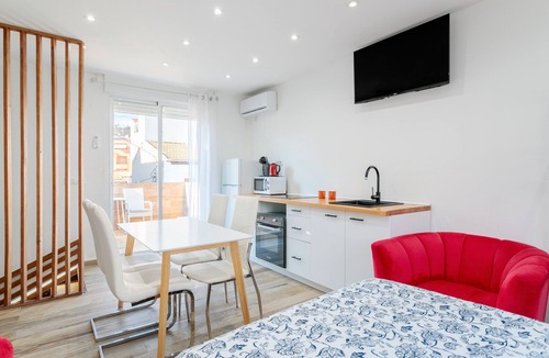 Campoamor Apartment | Apartment 'Mini Atico' with Wi-Fi