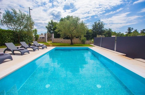 Vosteni Apartment | Apartment Mir with private Pool