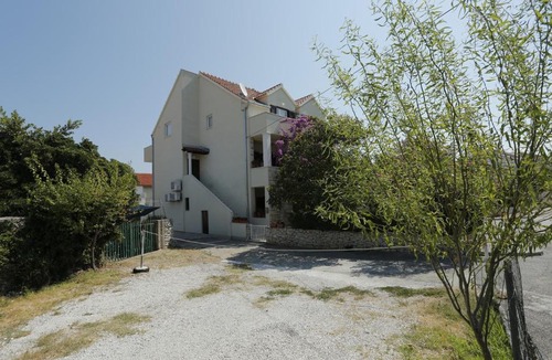 Supetar Apartment | Apartment Mira - 50 m from beach
