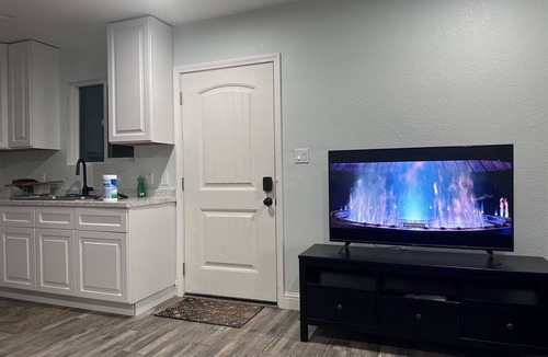 Southeastern Sacramento Apartment | Apartment Miraflores by UCD Med Center