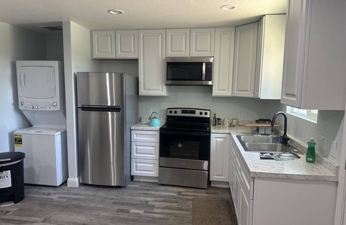 Southeastern Sacramento Apartment | Apartment Miraflores by UCD Med Center