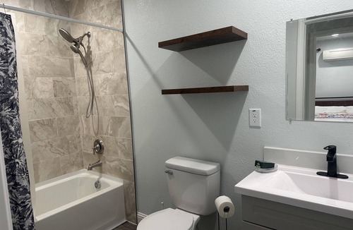 Southeastern Sacramento Apartment | Apartment Miraflores by UCD Med Center