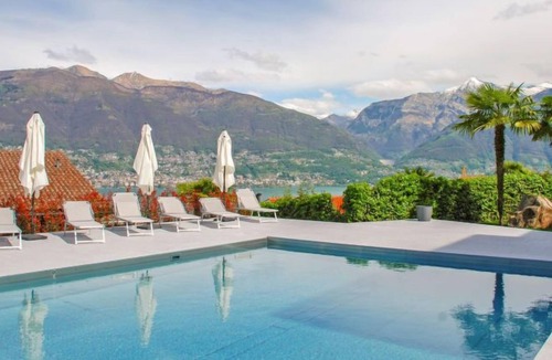 Piazzogna Apartment | Apartment Miralago (Utoring) in Piazzogna - 5 persons, 2 bedrooms