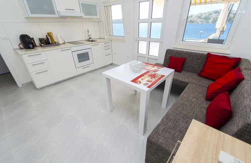 Podglavica Apartment | Apartment Mirjana (38571-A1) - Rogoznica