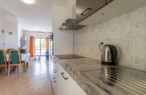 Gulici Apartment | Apartment Mirjana No.5 with balcony and sea view