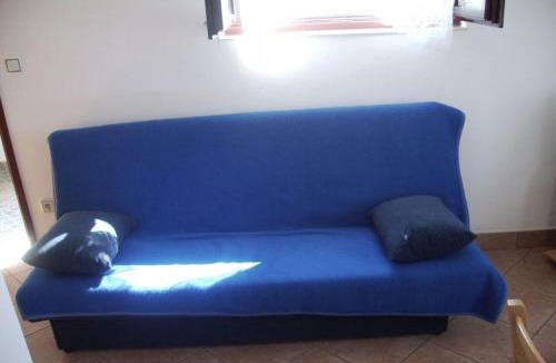 Prvic Luka Apartment | Apartment Mirni by the sea