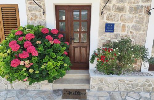 Molunat Apartment | Apartment Mistral - Cosy Apartment with Sea view
