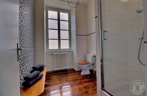 Tremblay Apartment | Apartment 'Momiji' with Shared Terrace, Shared Garden and Wi-Fi